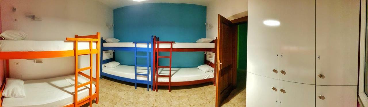 Bed Station Hostel & Bar Shkodër Екстериор снимка