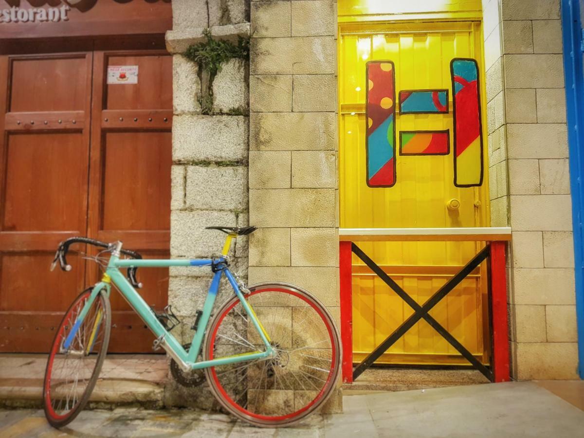 Bed Station Hostel & Bar Shkodër Екстериор снимка